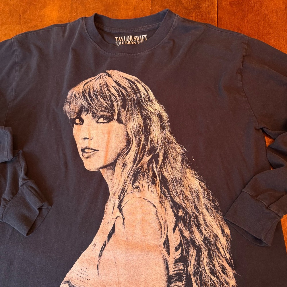 Taylor Swift Long Sleeve T-Shirt Women L Black Eras Tour Graphic Concert Tee